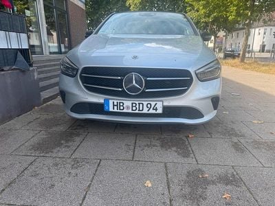 Mercedes B220