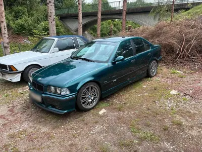 Gebraucht BMW 318 115 PS (84 kW) 1995 Grün Limousine