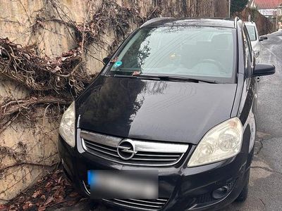Schwarz Gebraucht 2008 Opel Zafira Van / Kleinbus | 1.500 €