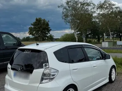 Gebraucht Honda Jazz Sport 99 PS (72 kW) 2011 Weiß Kleinwagen