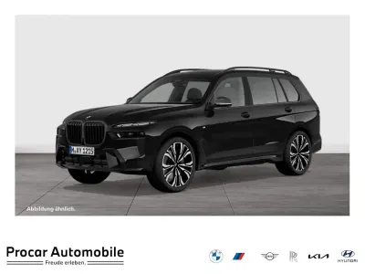 Gebraucht BMW X7 M Sport 340 PS (250 kW) 2025 Black sapphire SUV