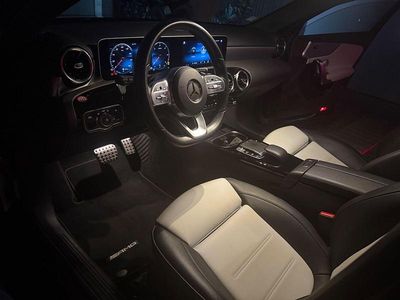 Gebraucht Mercedes A180 AMG line 116 PS (85 kW) 2019 Schwarz Limousine
