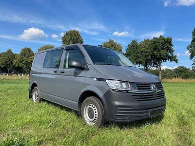 Gebraucht VW Transporter 110 PS (80 kW) 2020 Grau Van