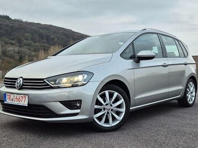 Silber Gebraucht 2016 VW Golf Sportsvan Comfortline Van / Kleinbus | 12.170 € (Fairer Preis)