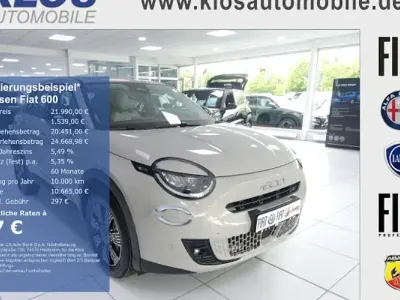 Neu Fiat 600 Icon 100 PS (73 kW) 2026 Beige SUV