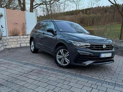 Gebraucht VW Tiguan R-line 190 PS (139 kW) 2023 SUV