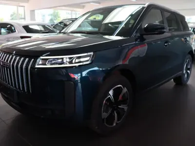 Neu Jaecoo 5 224 PS (164 kW) 2026 Blau SUV