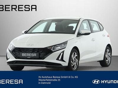 Weiß Neu 2025 Hyundai i20 Trend Limousine | 19.280 € (Guter Preis)