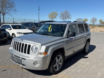 Gebraucht Jeep Patriot Limited 163 PS (119 kW) 2011 Silber SUV