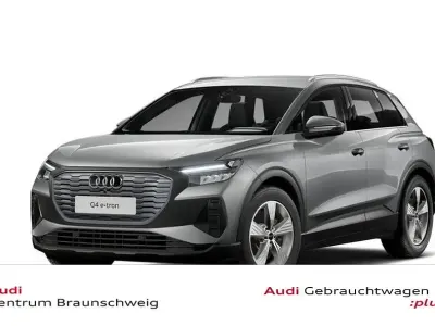 Używany Audi Q4 e-tron Basis 210 kW (286 KM) 2025 Szary SUV
