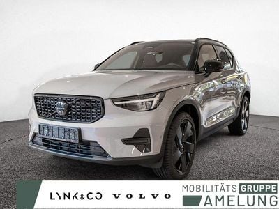 Neu Volvo XC40 Plus 163 PS (119 kW) 2026 Vapour grey SUV