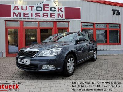 Grau Gebraucht 2011 Skoda Octavia Classic Kombi | 8.995 € (Etwas zu teuer)