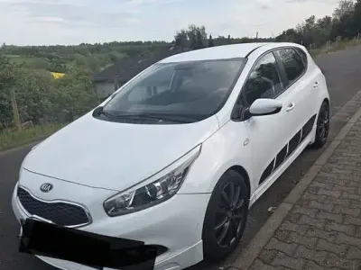Usado Kia Ceed 99 CV (72 kW) 2014 Blanco Utilitario
