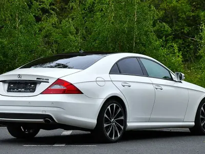 Gebraucht Mercedes CLS280 231 PS (169 kW) 2008 Weiß Coupé