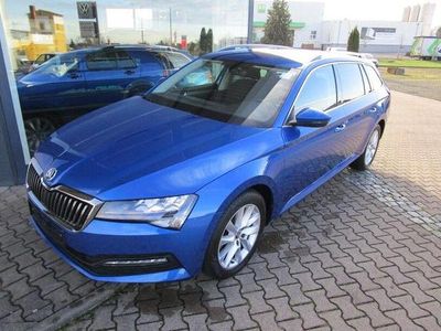 Gebraucht Skoda Superb Ambition 150 PS (110 kW) 2024 Raceblau metallic (metallic) Kombi