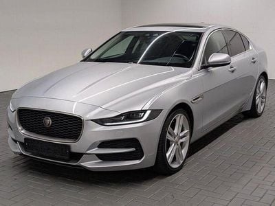 Indussilbermet. Gebraucht 2019 Jaguar XE SE Limousine | 23.980 € (Fairer Preis)