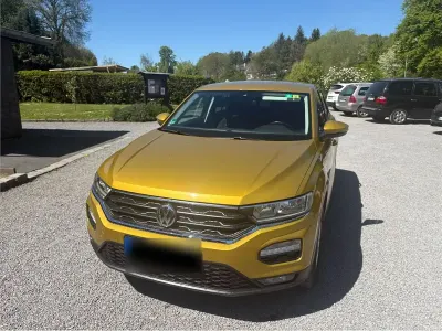 Usata VW T-Roc 116 CV (85 kW) 2019 Andere farben SUV
