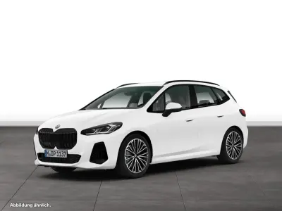 Gebraucht BMW 220 Active Tourer 150 PS (110 kW) 2026 Weiß Van / Kleinbus
