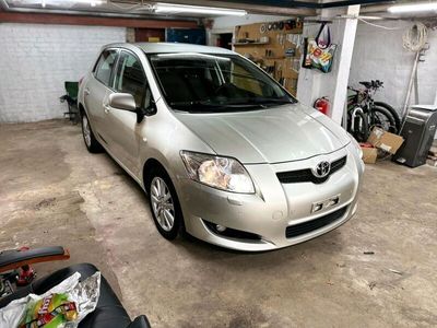 gebraucht Toyota Auris 1.6 Benzin Automatik 78.600km