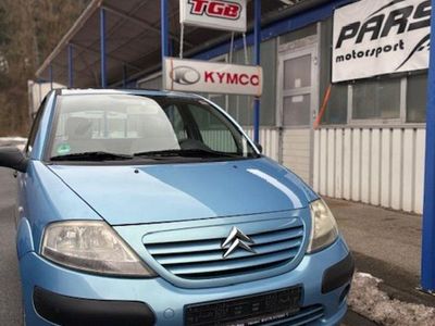 Blau Gebraucht 2003 Citroën C3 Limousine | 1.300 €