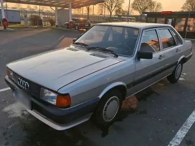 Gebraucht Audi 80 54 PS (39 kW) 1986 Grau Limousine