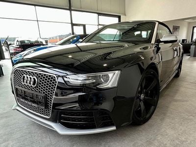 Usado Audi RS5 Sport 450 HP (330 kW) 2013 Preto Cabrios