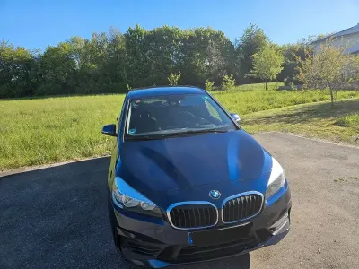 Gebraucht BMW 220 Gran Tourer Advantage 190 PS (139 kW) 2019 Blau Van / Kleinbus