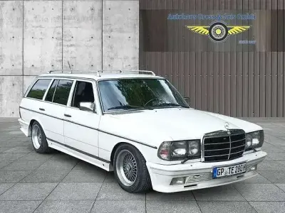 Gebraucht Mercedes 280 185 PS (136 kW) 1978 Reinweiss Kombi