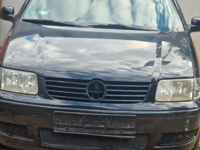 Gebraucht VW Polo Basis 50 PS (36 kW) 2000 Schwarz Limousine