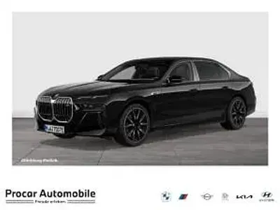 Gebraucht BMW 760 571 PS (419 kW) 2025 Schwarz (black sapphire) Limousine