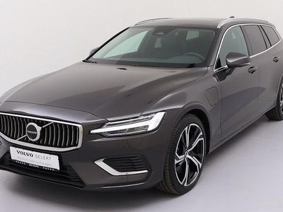 Usata Volvo V60 Plus 350 CV (257 kW) 2025 Grigio Station wagon