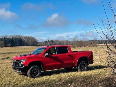 Gebraucht Chevrolet Silverado 426 PS (313 kW) 2024 Slate gray SUV