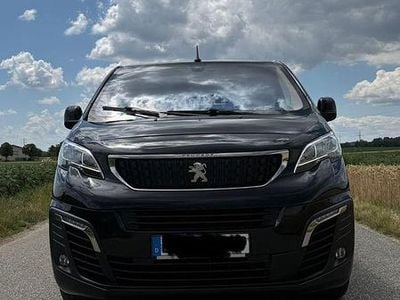 Peugeot Traveller