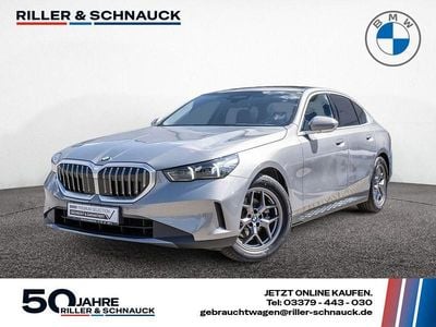 Gebraucht BMW 520 197 PS (144 kW) 2024 Grau Limousine