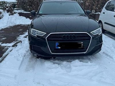 Gebraucht Audi A3 Ambiente 150 PS (110 kW) 2018 Schwarz Limousine