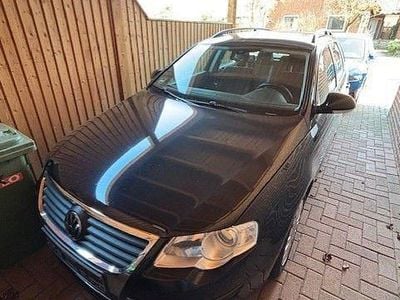 Gebraucht VW Passat Trendline 140 PS (102 kW) 2010 Schwarz Kombi