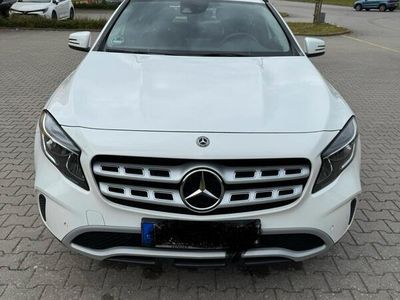 Mercedes GLA180
