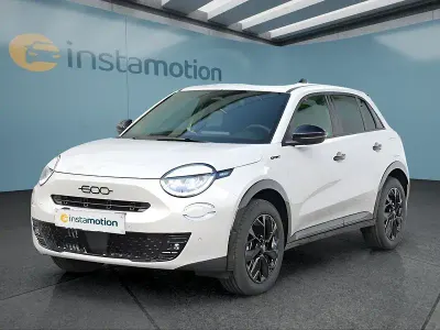 Neu Fiat 600 145 PS (106 kW) 2026 Beige SUV