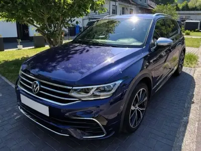 Gebraucht VW Tiguan Allspace R-line 245 PS (180 kW) 2024 Blau SUV