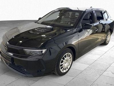 Begagnad Opel Astra Elegance 131 HK (96 kW) 2023 Svart Halvkombi