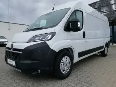 Gebraucht Opel Movano 140 PS (102 kW) 2024 Weiss Van