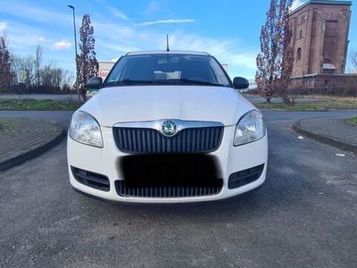 gebraucht Skoda Praktik lkw Zulassung 1.2 Benzin