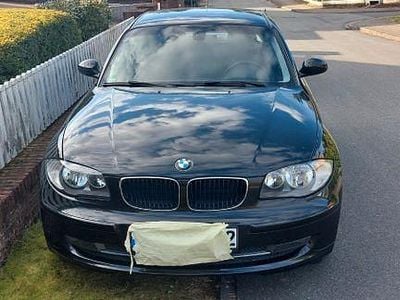 Gebraucht BMW 116 122 PS (89 kW) 2008 Schwarz Kleinwagen