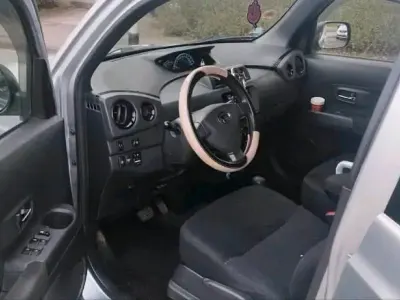 Gebraucht Daihatsu Materia 105 PS (77 kW) 2008 Silber Van / Kleinbus