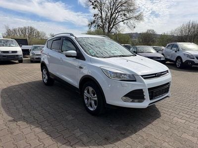 Gebraucht Ford Kuga SYNC Edition 120 PS (88 kW) 2016 Weiß SUV