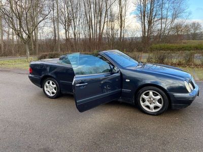 gebraucht Mercedes CLK320 ELEG Cabrio -BOSE-LEDER-KLIMAAUT