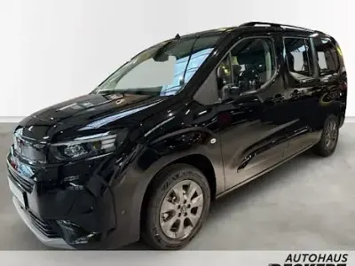 Nowe Opel Combo 130 KM (95 kW) 2026 Czarny Minivan