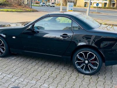 Schwarz Gebraucht 1998 Mercedes SLK200 Cabrio | 5.990 € (Etwas zu teuer)