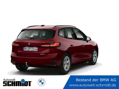Gebraucht BMW 220 Active Tourer Luxury Line 170 PS (125 kW) 2025 Piemont rot Van / Kleinbus