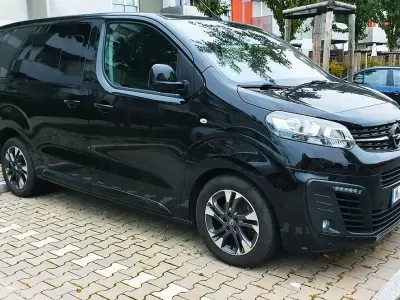 Gebraucht Opel Zafira Life Edition 144 PS (105 kW) 2021 Schwarz Van / Kleinbus
